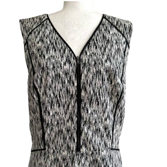 Banana Republic Black White V-Neck Sleeveless Career Sheath Dress Size 14 NEW - Picture 3 of 12